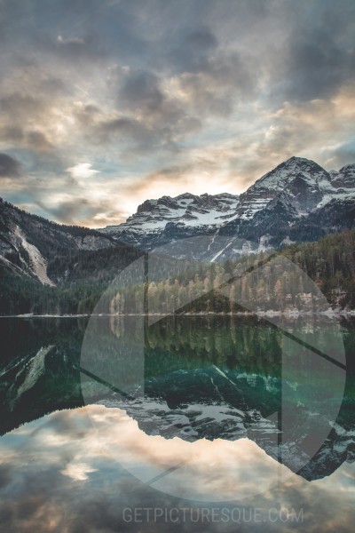 Unsplash y5vLKnZr6Zg